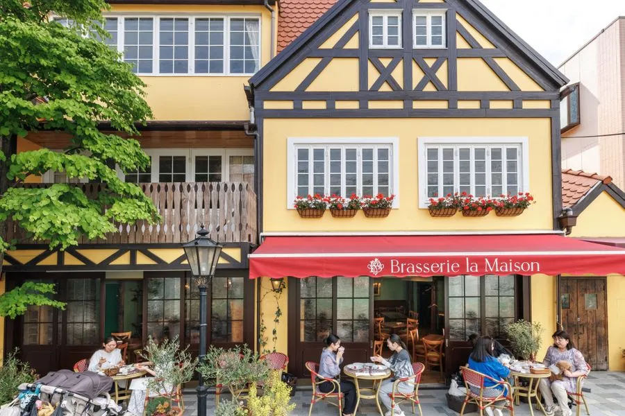 レストラン ブラッスリー・ラ・メゾンの外観
